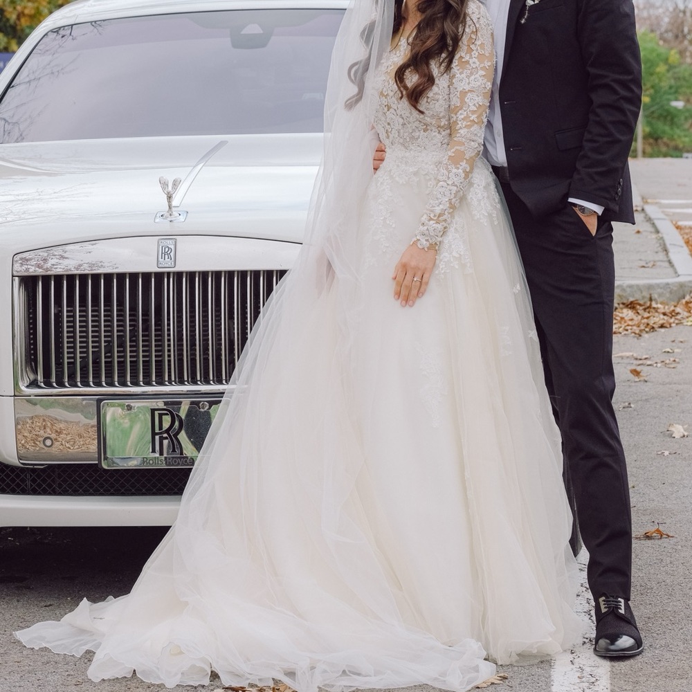 Wedding dress